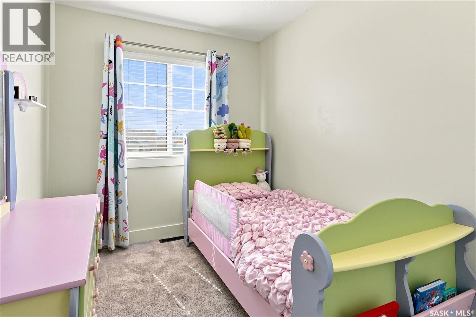 #703 Meadows BOULEVARD - Image 27