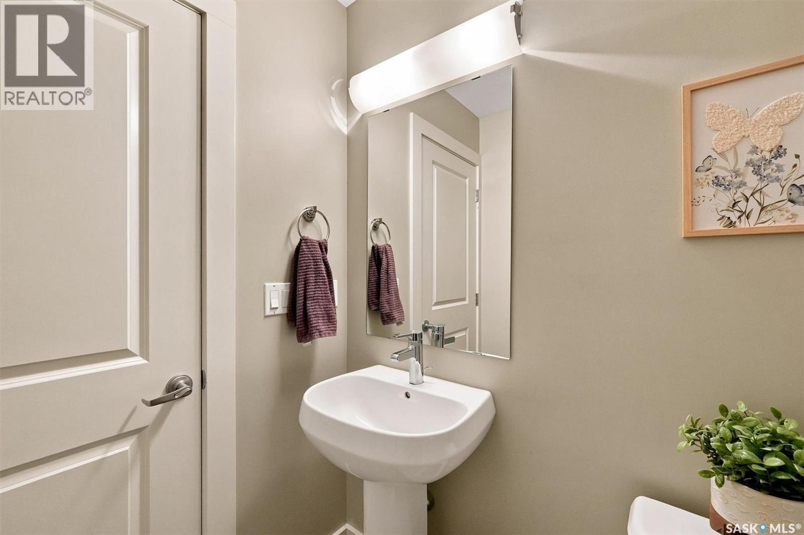 #703 Meadows BOULEVARD - Image 38