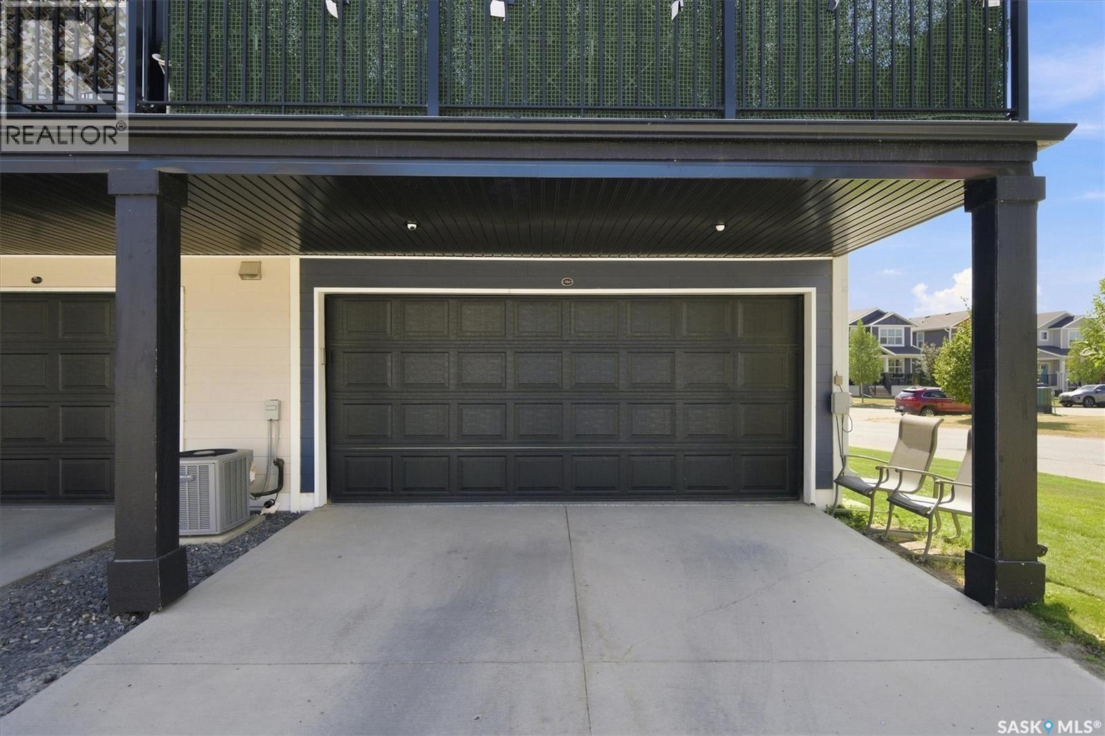 #703 Meadows BOULEVARD - Image 44