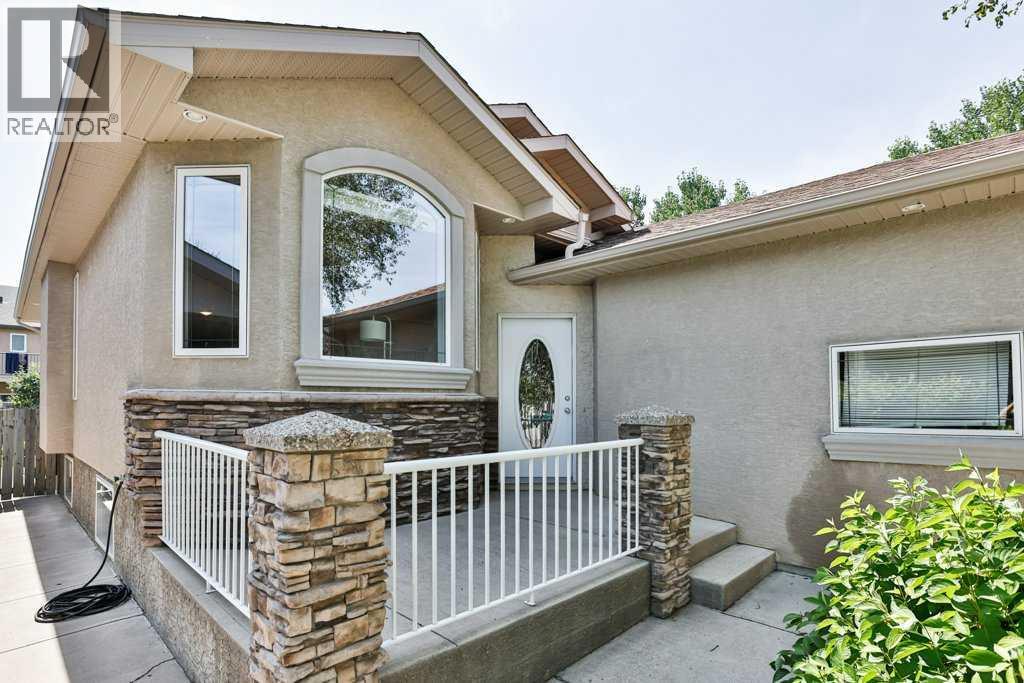 54 Rivercrest Court W - 2