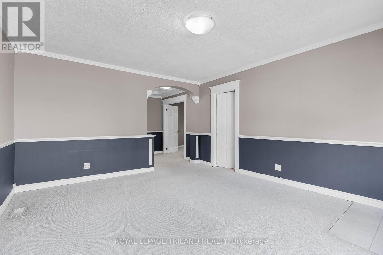 35 MILES STREET - Image 5