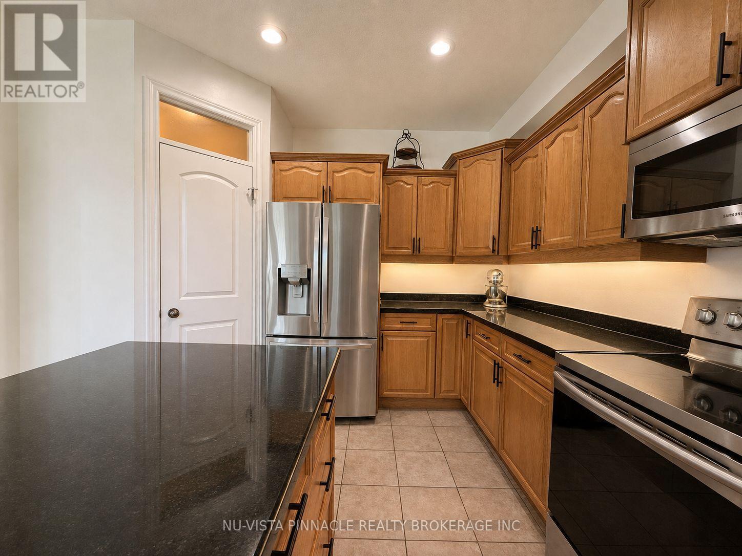 378 WHISKER STREET - Image 9