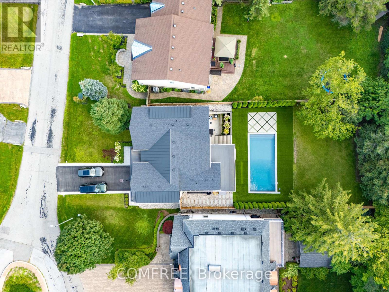 1114 TRUMAN AVENUE - 38