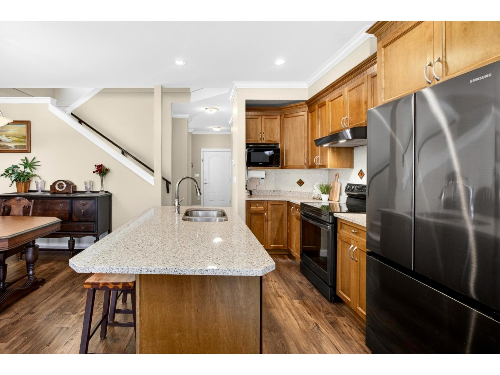 5970 164 STREET, Surrey