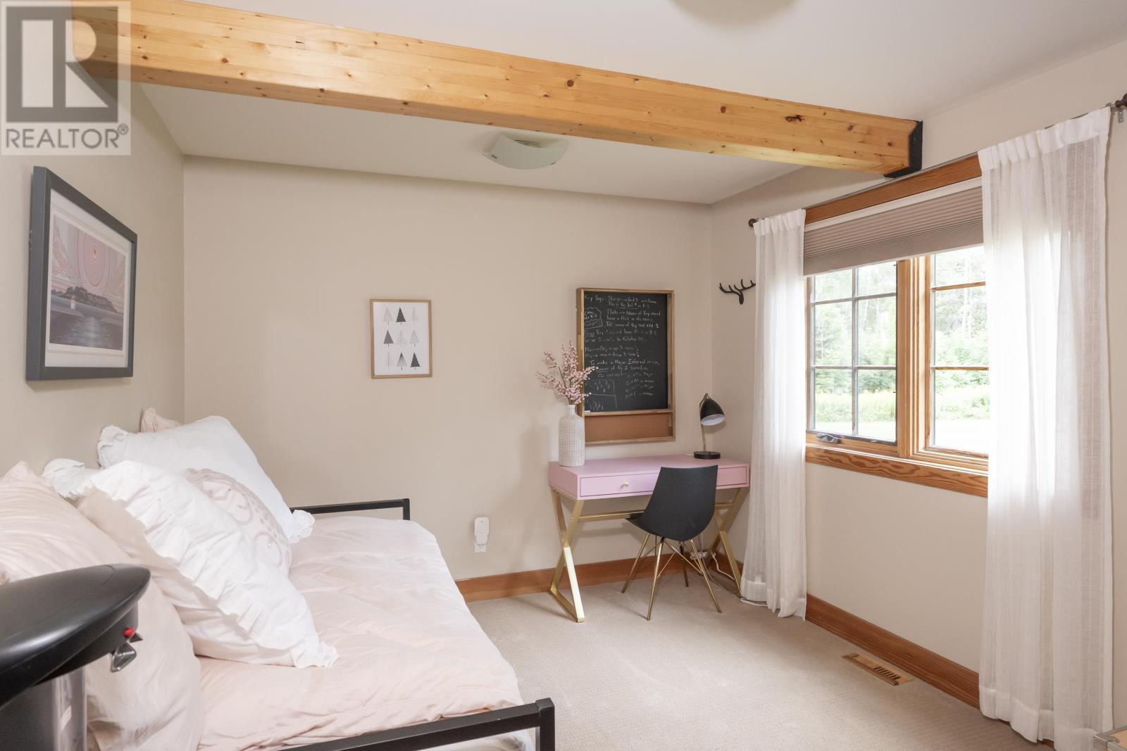 6065 Loch Lomond Road - Image 31