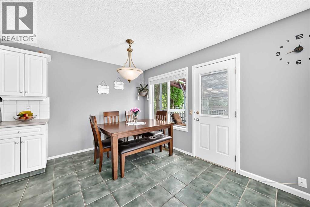 220 Shawbrooke Manor SW - 14