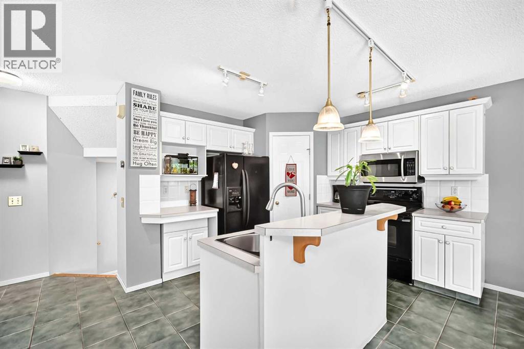 220 Shawbrooke Manor SW - 8