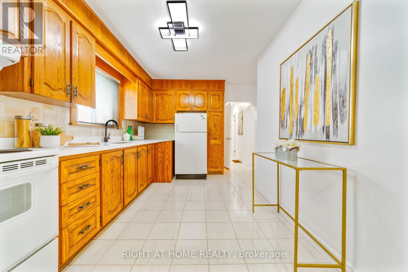 19 MARTORINO DRIVE - 13