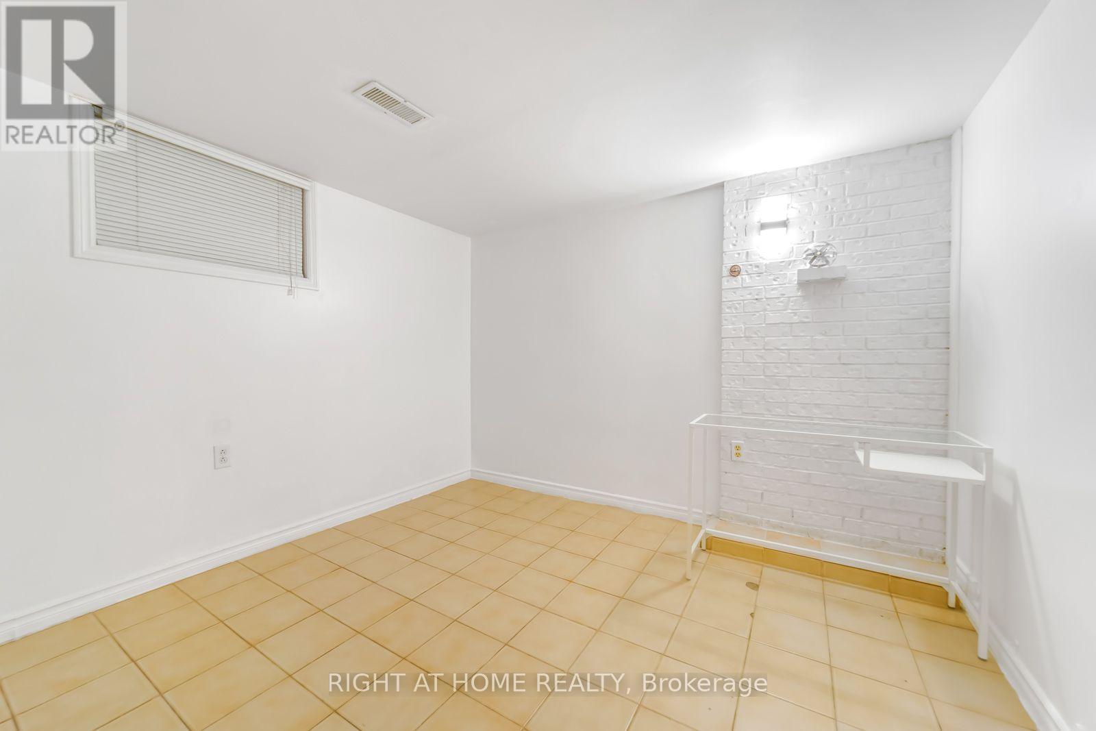 19 MARTORINO DRIVE - 25