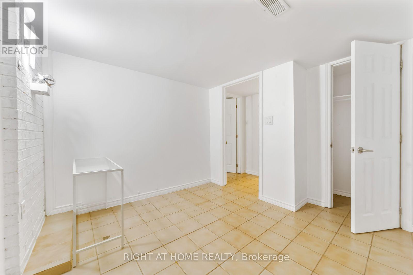 19 MARTORINO DRIVE - 26