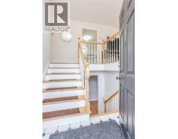 111 Scotiaview Drive, photo 4