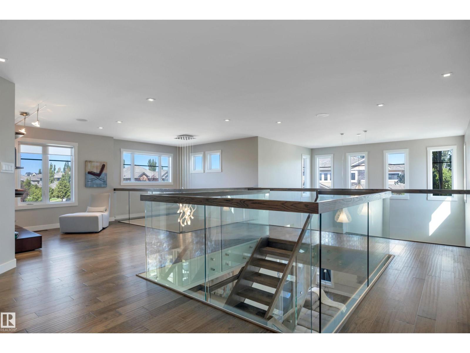 5047 MCLUHAN RD NW - 28