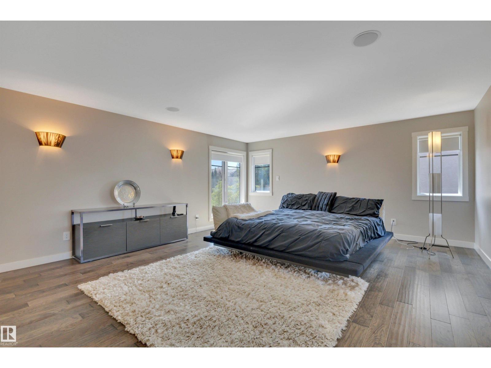 5047 MCLUHAN RD NW - 33