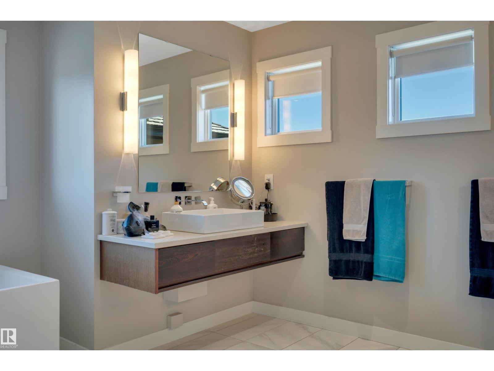 5047 MCLUHAN RD NW - Image 37