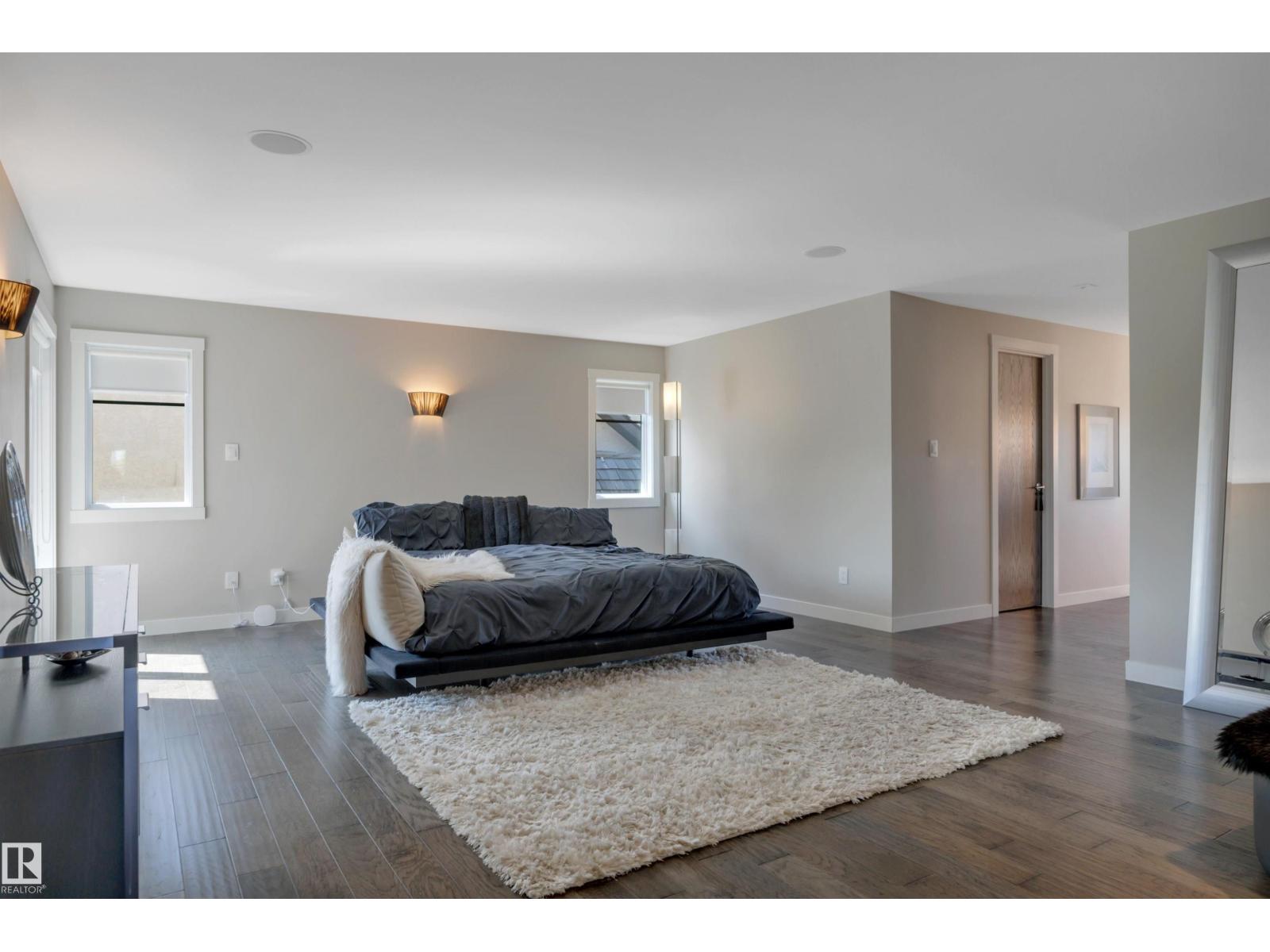 5047 MCLUHAN RD NW - 32
