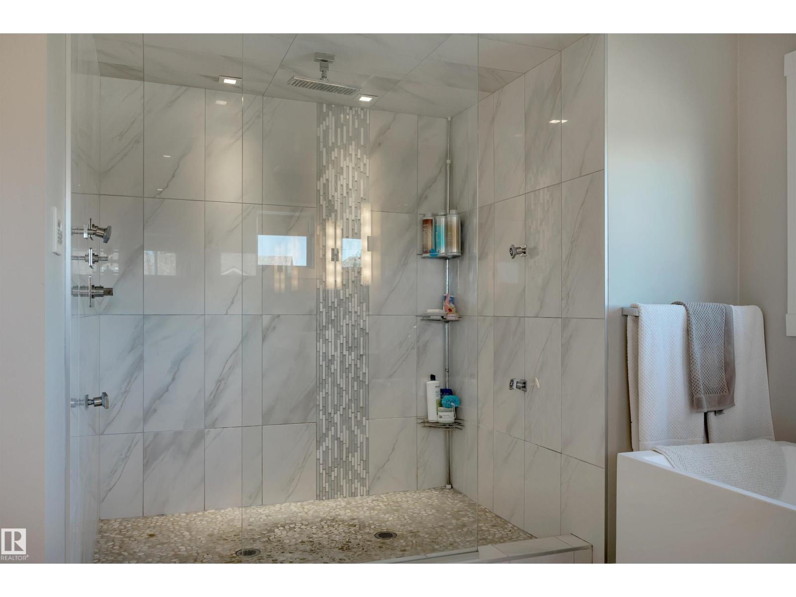 5047 MCLUHAN RD NW - Image 41