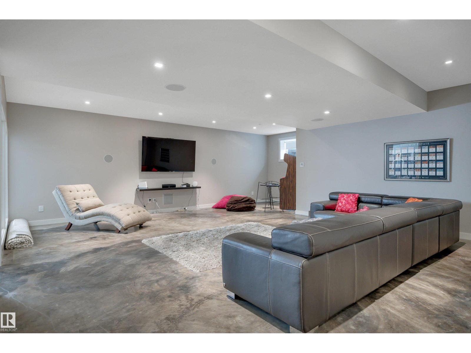 5047 MCLUHAN RD NW - 53