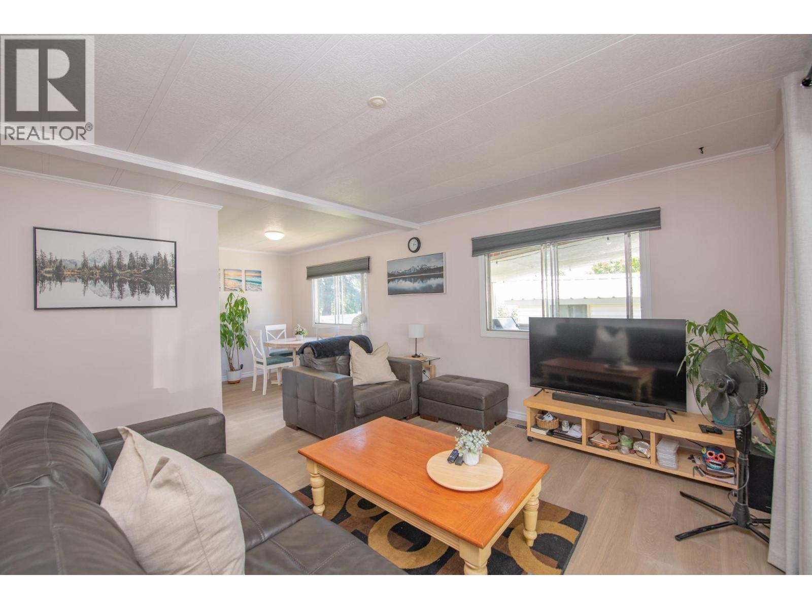 #42 844 Hutley Road - 24