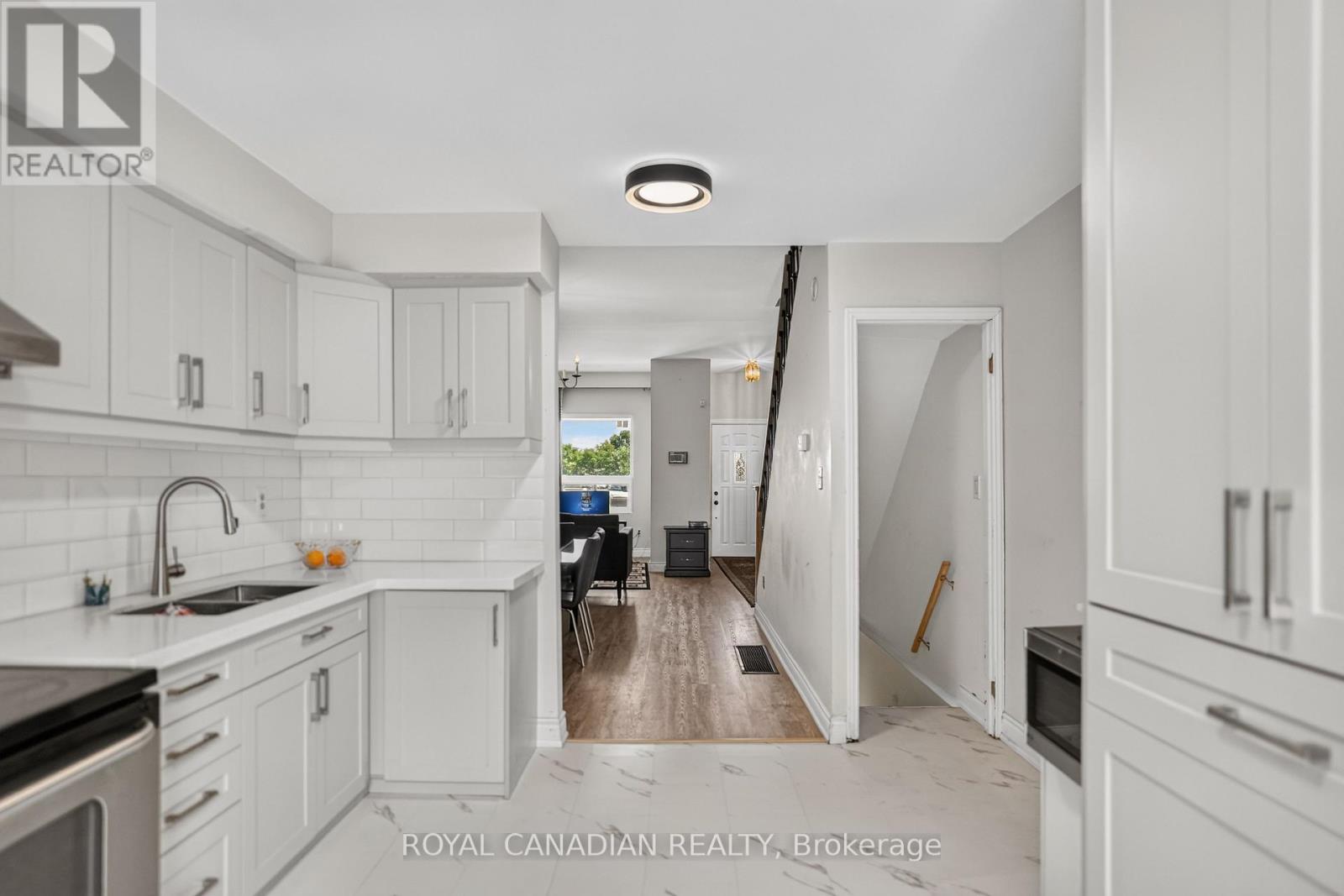 2538 ST CLAIR AVENUE W - 20