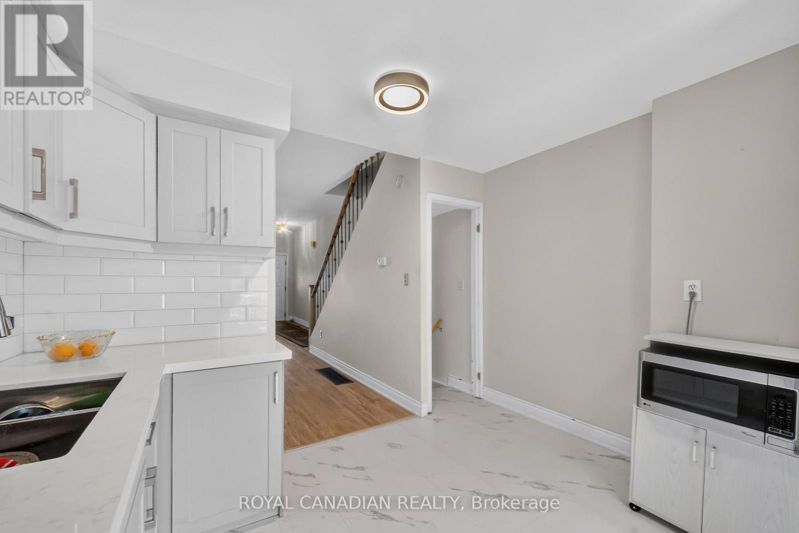 2538 ST CLAIR AVENUE W - 22