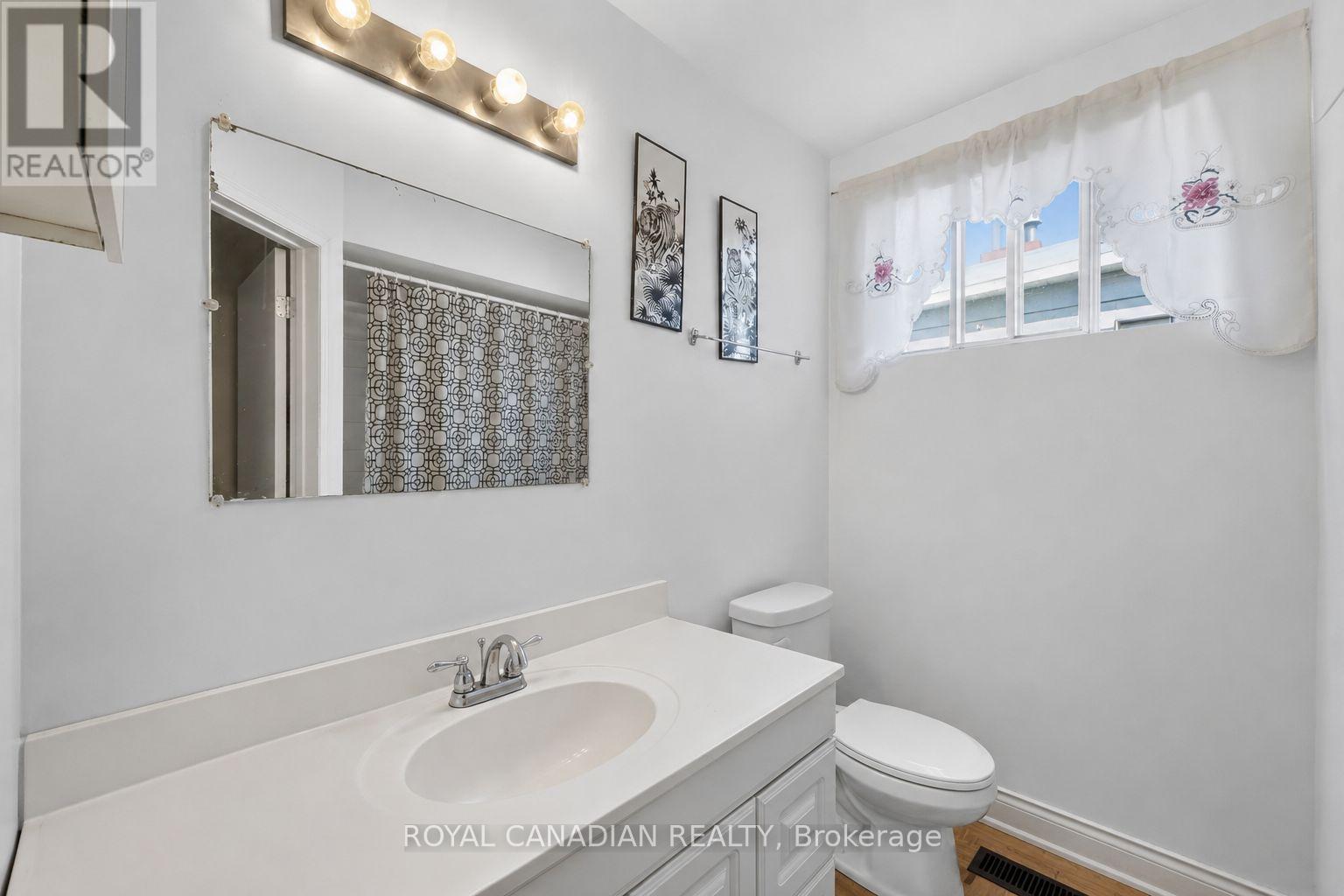 2538 ST CLAIR AVENUE W - Image 28