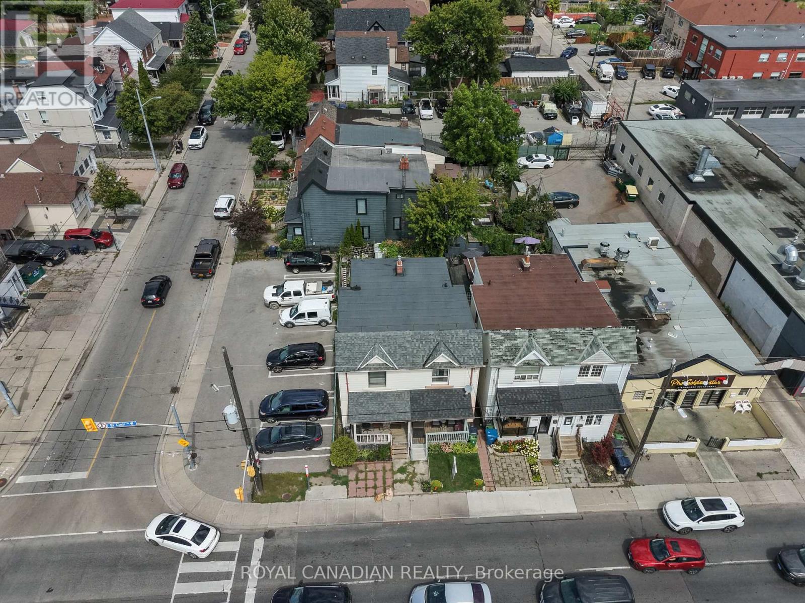 2538 ST CLAIR AVENUE W - 38