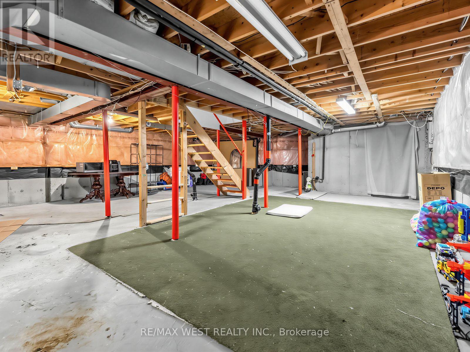 112 JORDAN DRIVE - Image 35