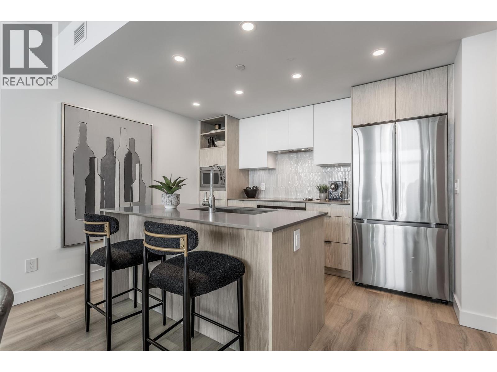 3301 1488 Bertram Street, Kelowna