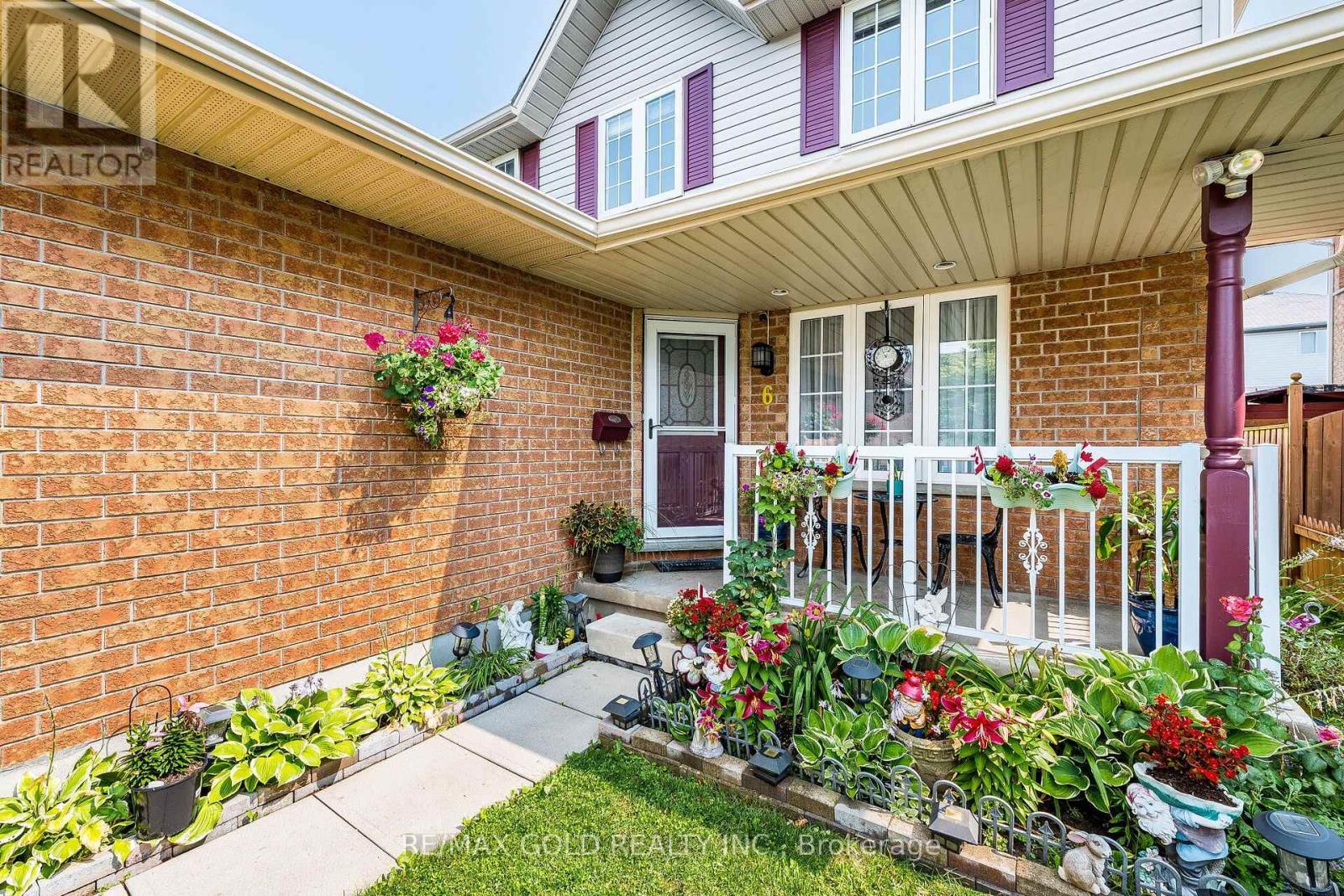 6 MOFFATT LANE - Image 4