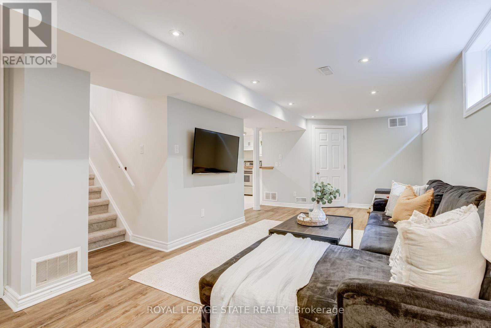 28 HELEN STREET - Image 26