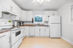 Storage - 862 Jubilee Avenue E, Winnipeg, MB R3L1R2 Photo 9
