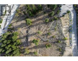 723 Forestridge Lane, Kelowna, BC V1V2Y3 Photo 14