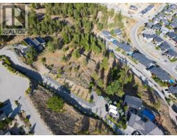 723 Forestridge Lane, Kelowna, BC V1V2Y3 Photo 16