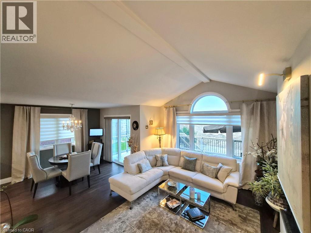 130 BRIDGE Crescent - 17