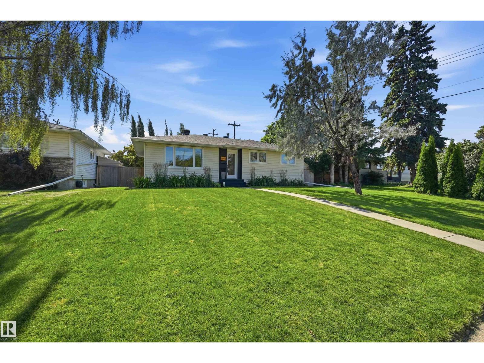 6015 92A AV NW - 46