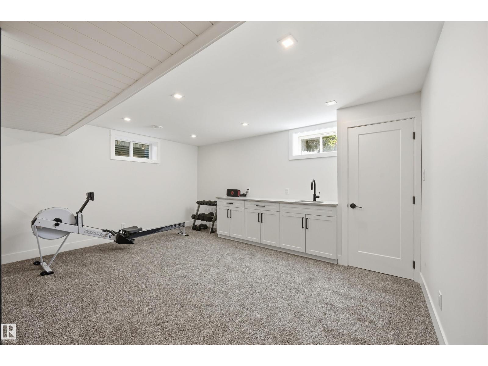 6015 92A AV NW - Image 29