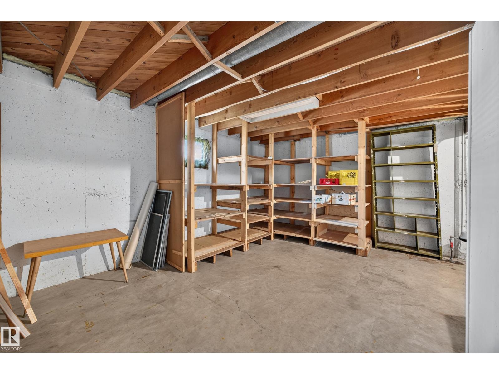 5207 48 AV - Image 53