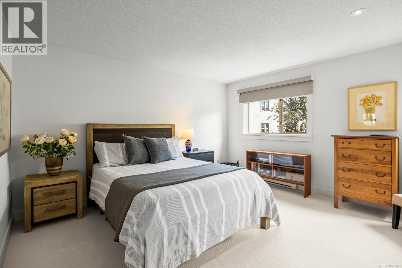 #203 945 McClure St - 16
