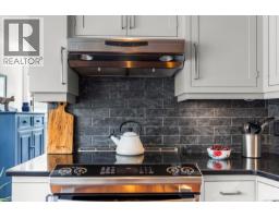 203 945 Mcclure St, Victoria, BC V8V3E8 Photo 11