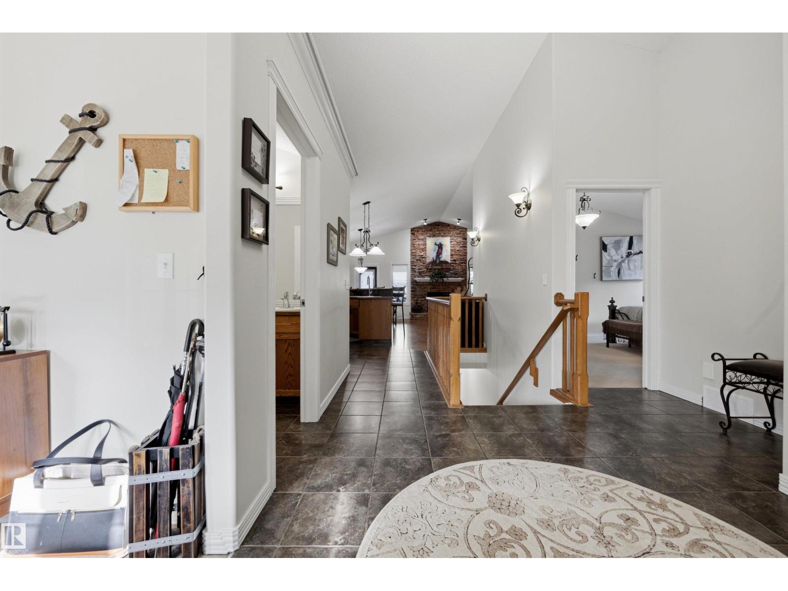 15552 49 ST NW - 24