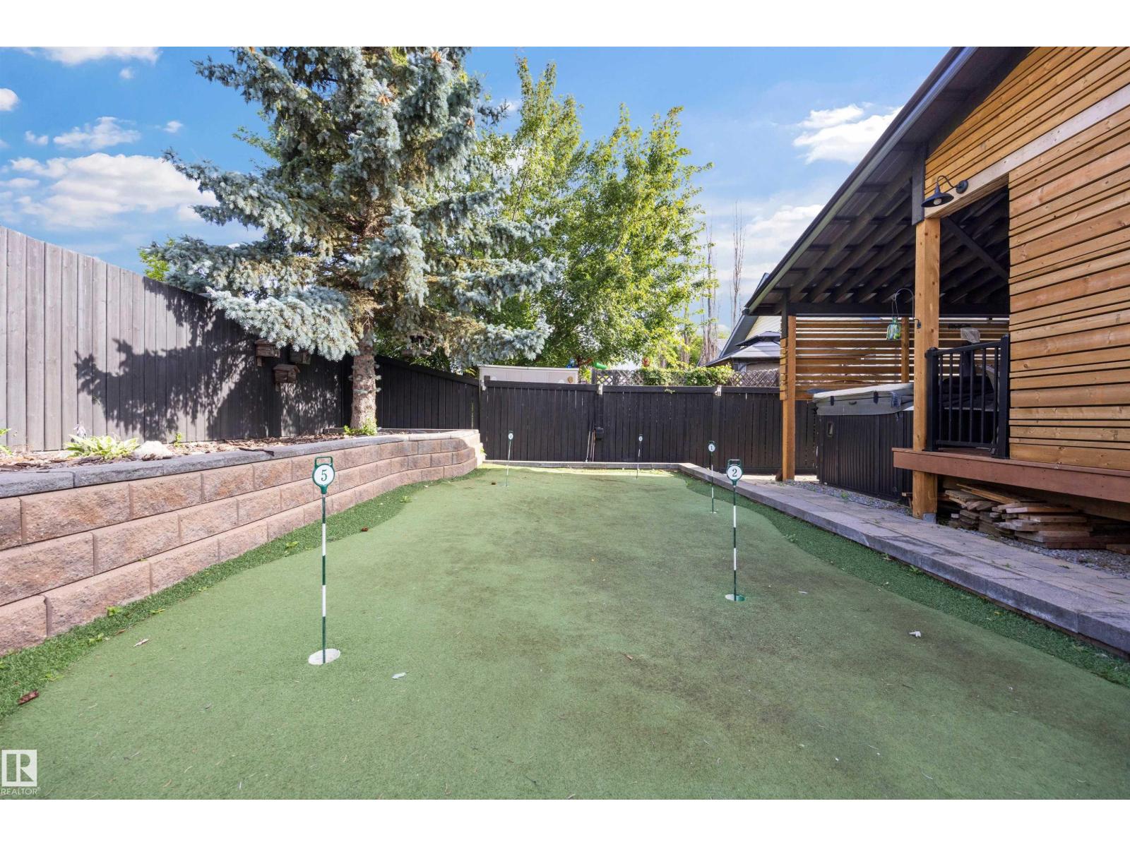 15552 49 ST NW - 49
