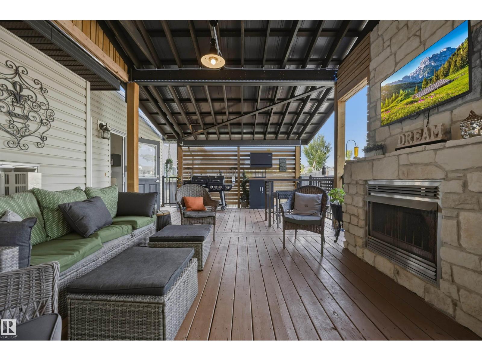 15552 49 ST NW - 46