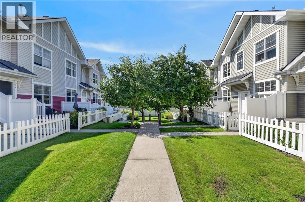 3146 New Brighton Gardens SE - 4