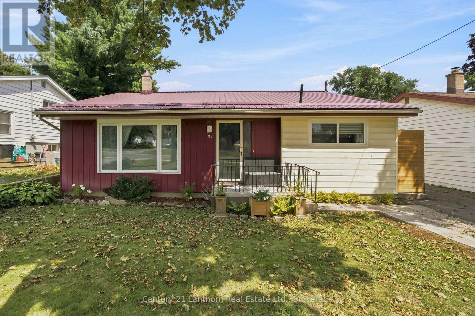 169 FARLEY AVENUE - 1
