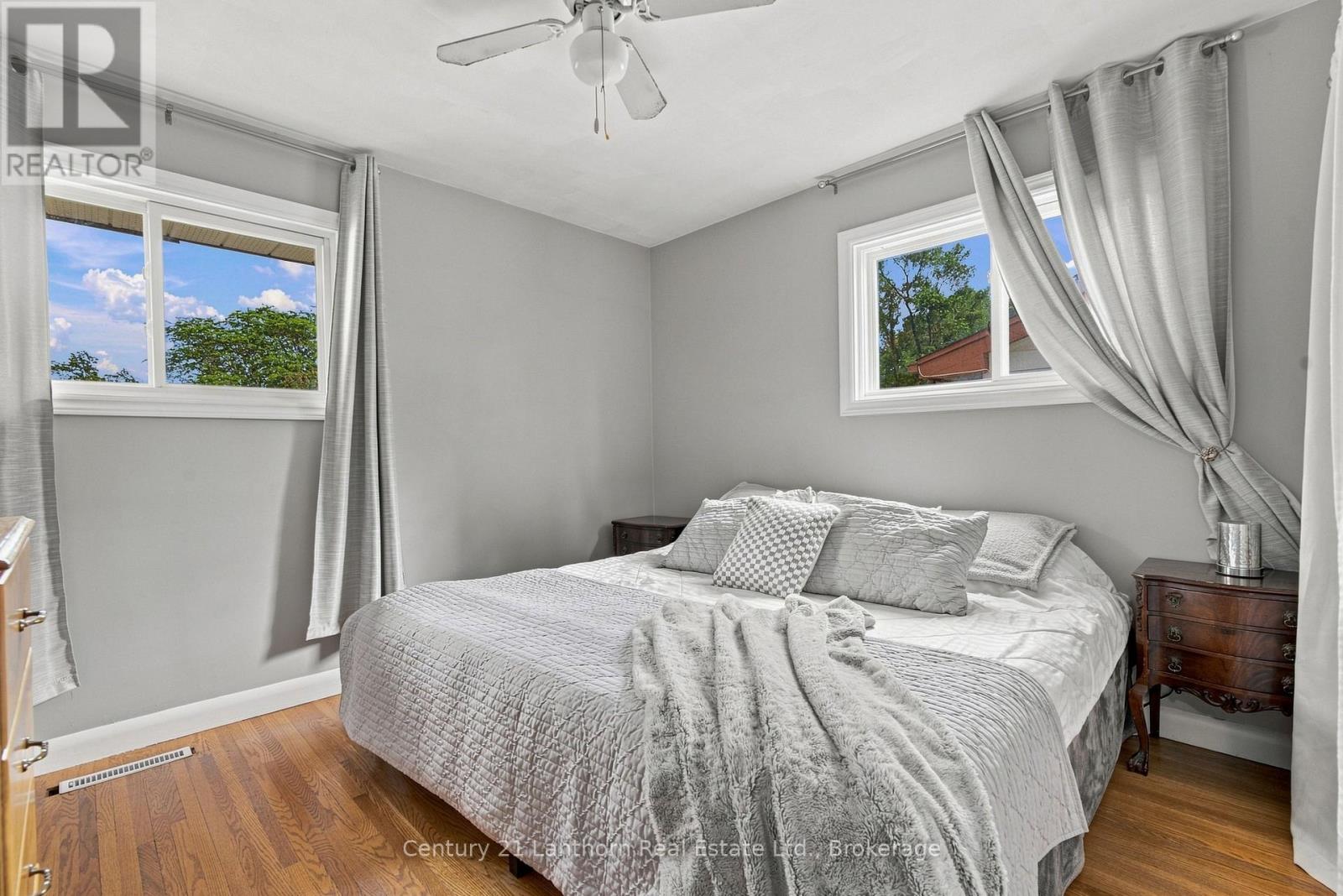 169 FARLEY AVENUE - 16