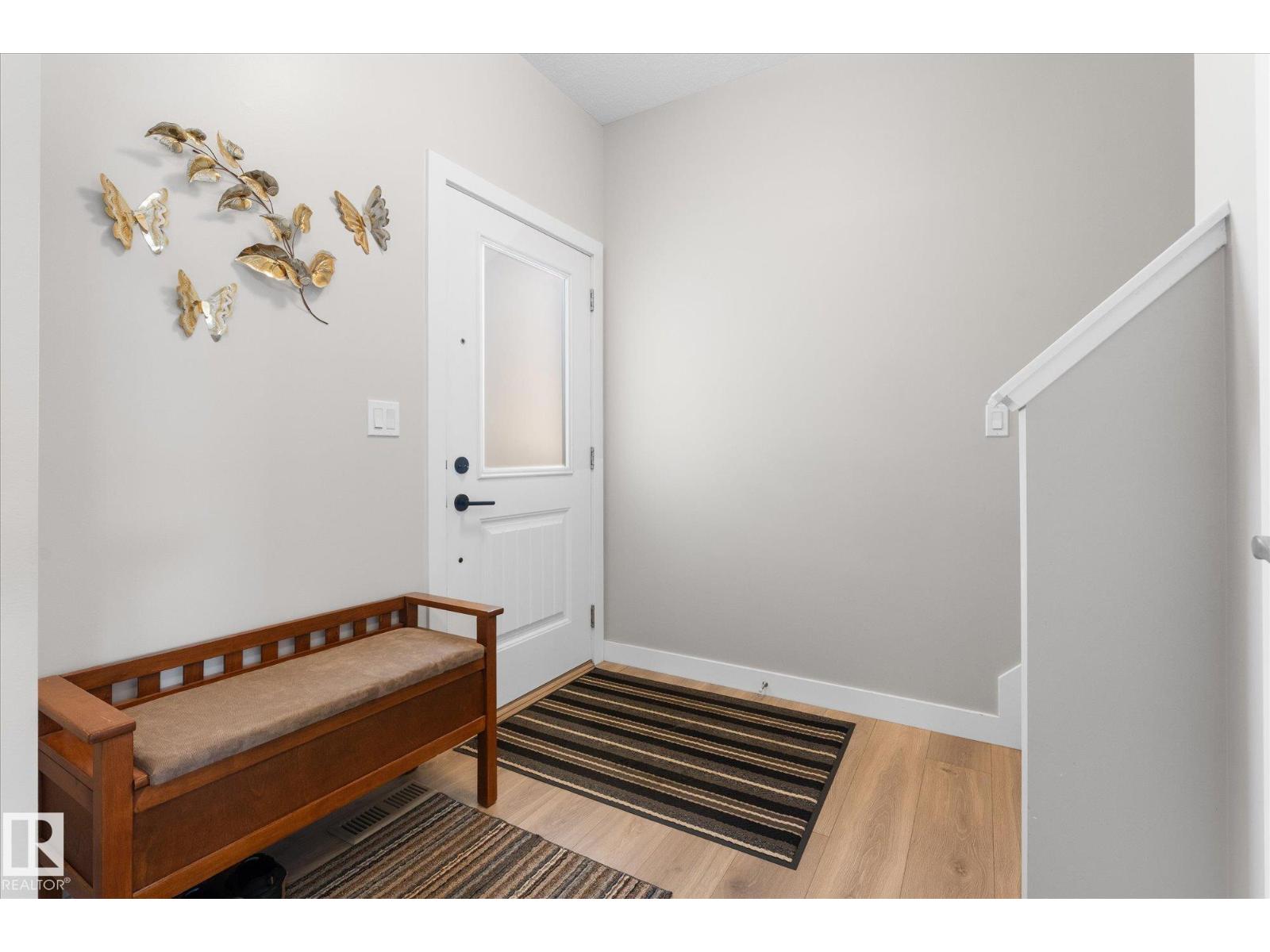 54 ASTORIA PL - Image 14