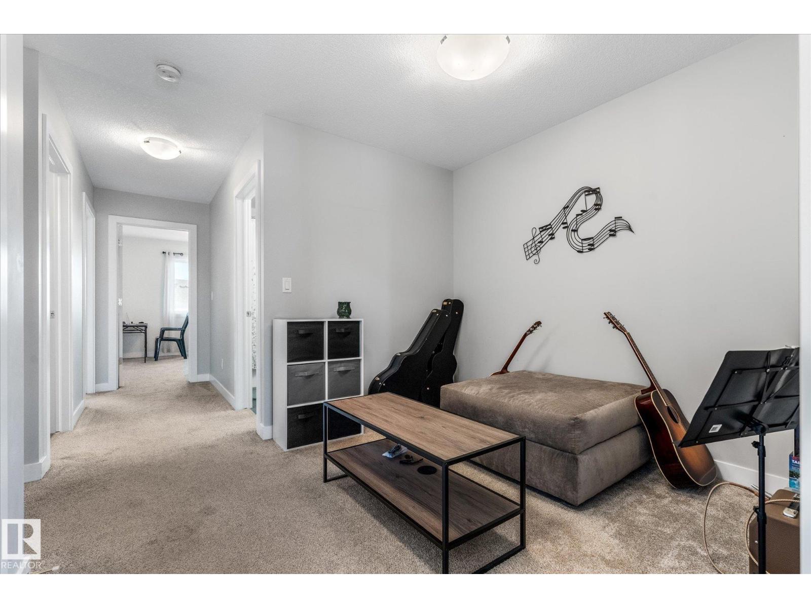 54 ASTORIA PL - Image 29