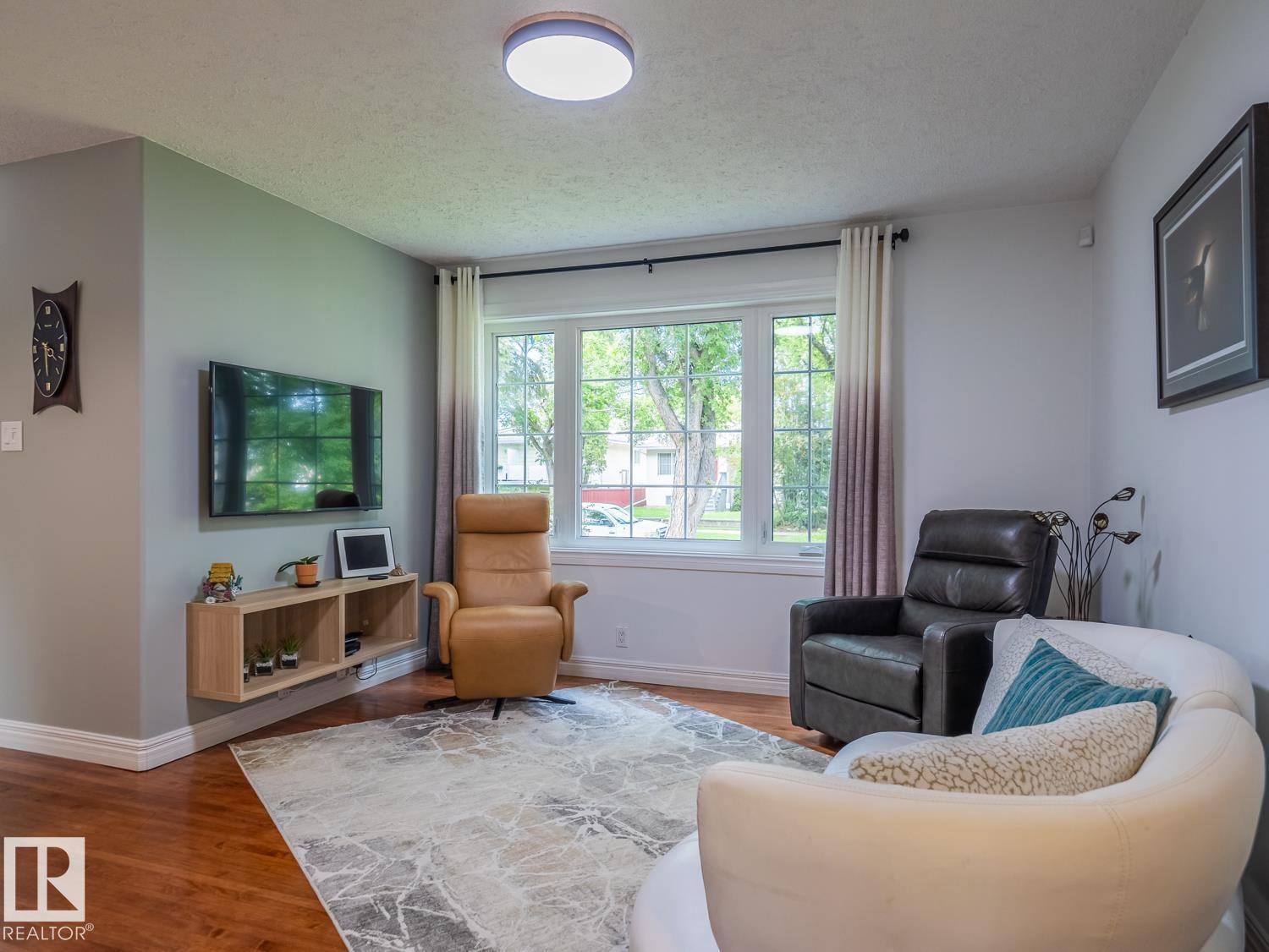 10511 68 AV NW - Image 6