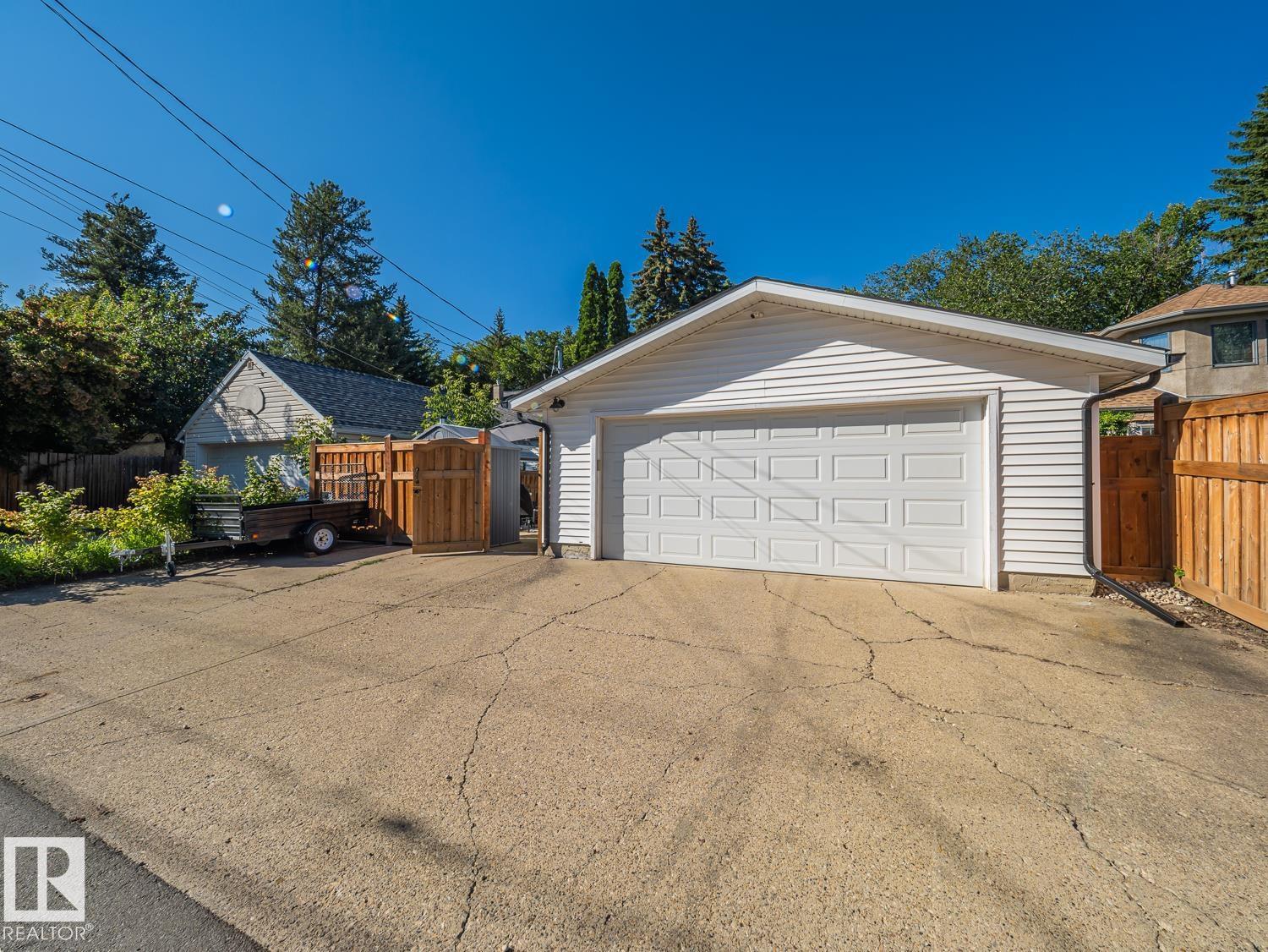 10511 68 AV NW - Image 38