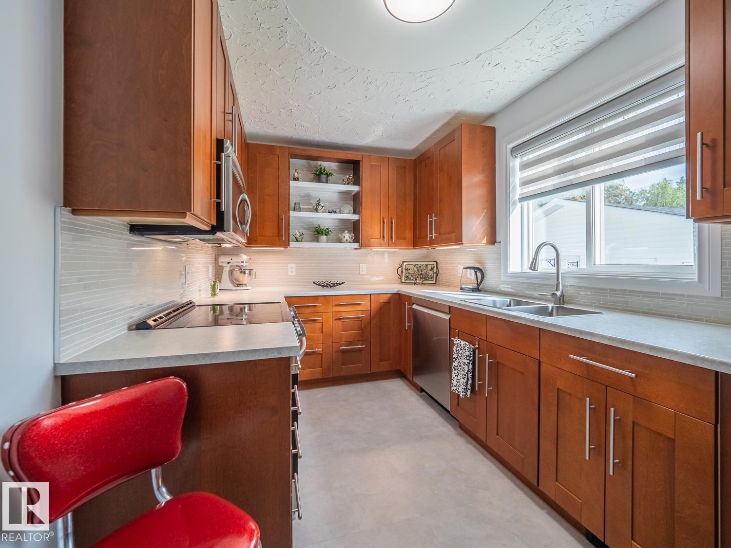 10511 68 AV NW - Image 17